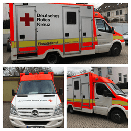 Training mit VR-Logo mit DRK-Rettungswagen