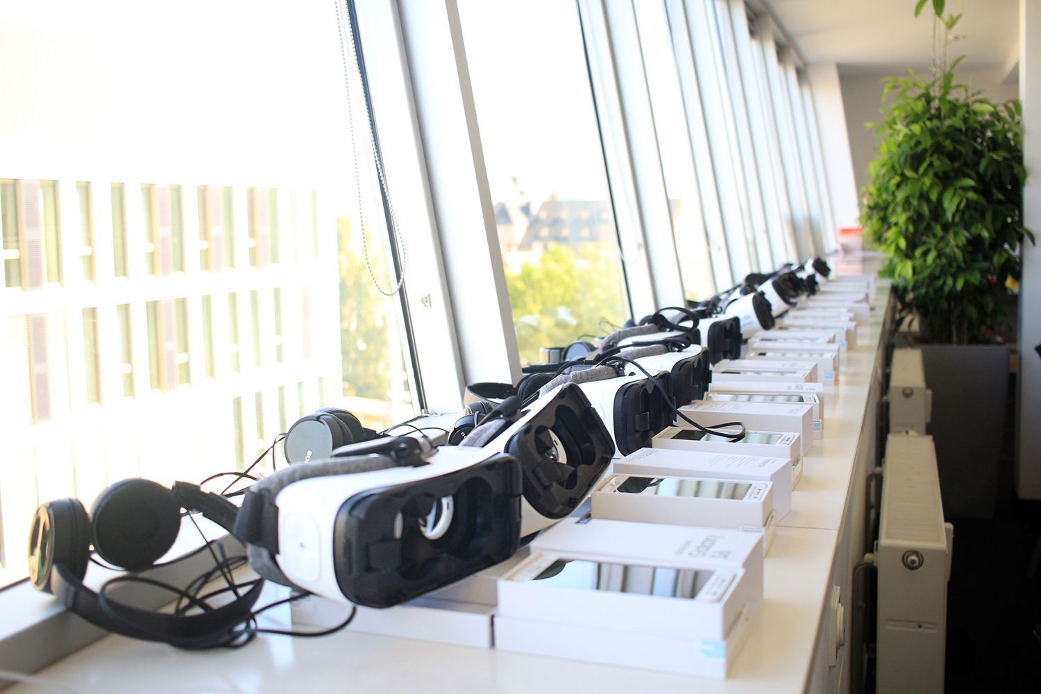 line of virtual reality glasses