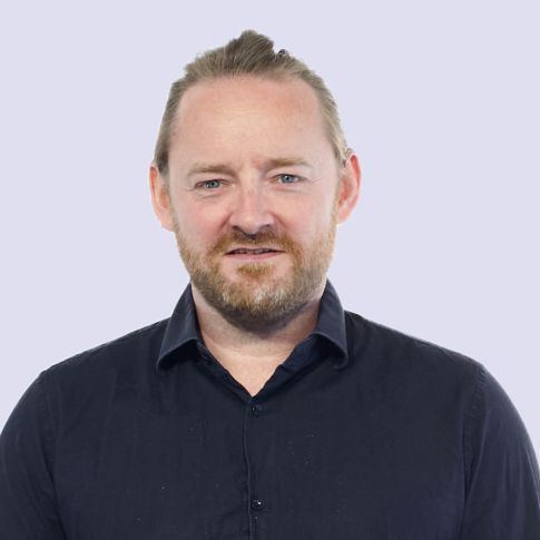 Foto von CTO und Mitbegründer von N3XTCODER Jonathan Moore